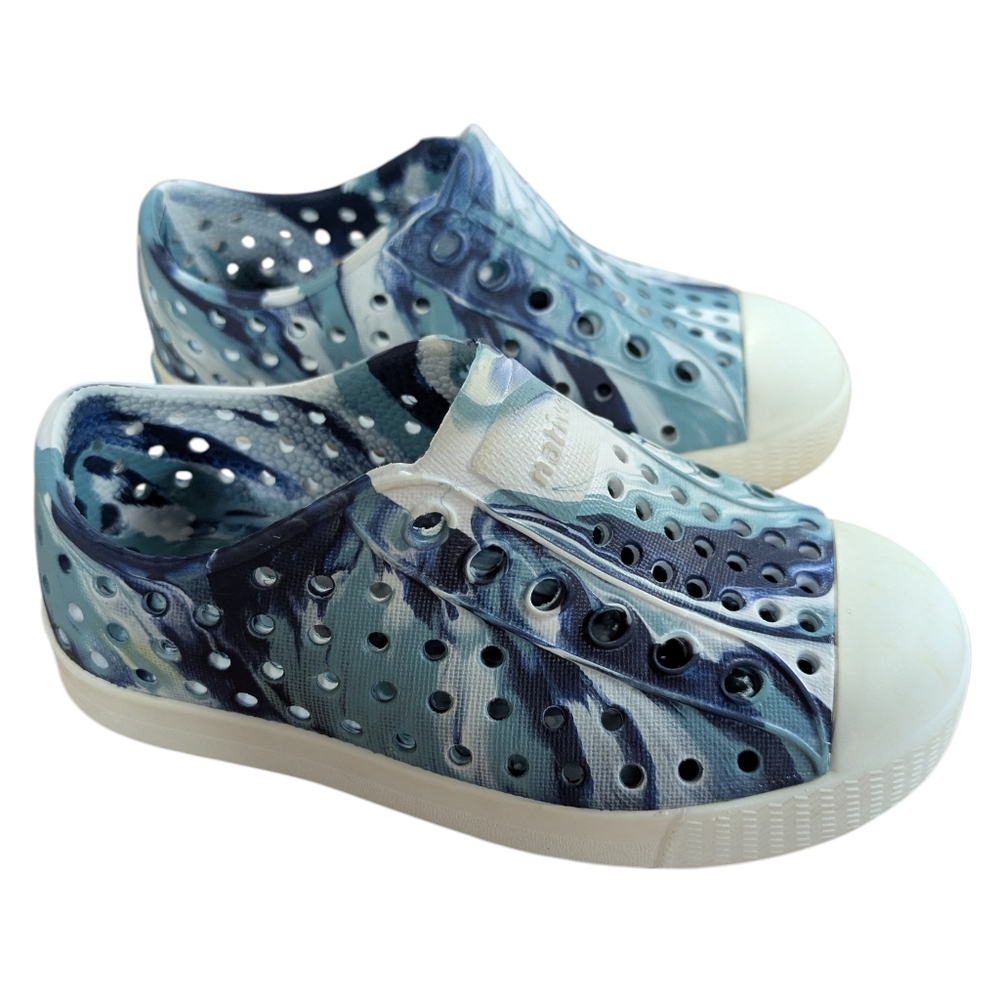 Native Jefferson Blue and White Shoes Size 7 - Picture 2 of 11
